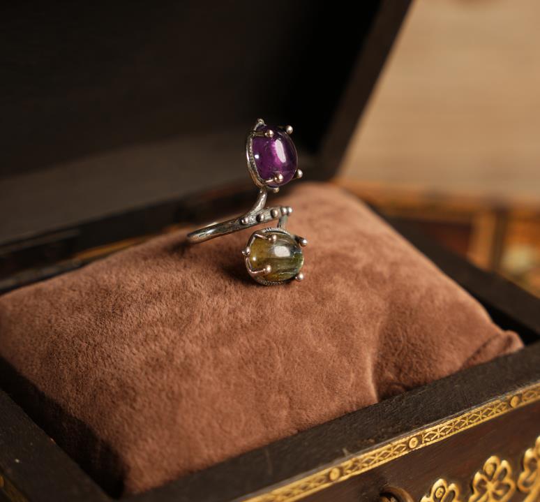 Purple Antique Ring 136